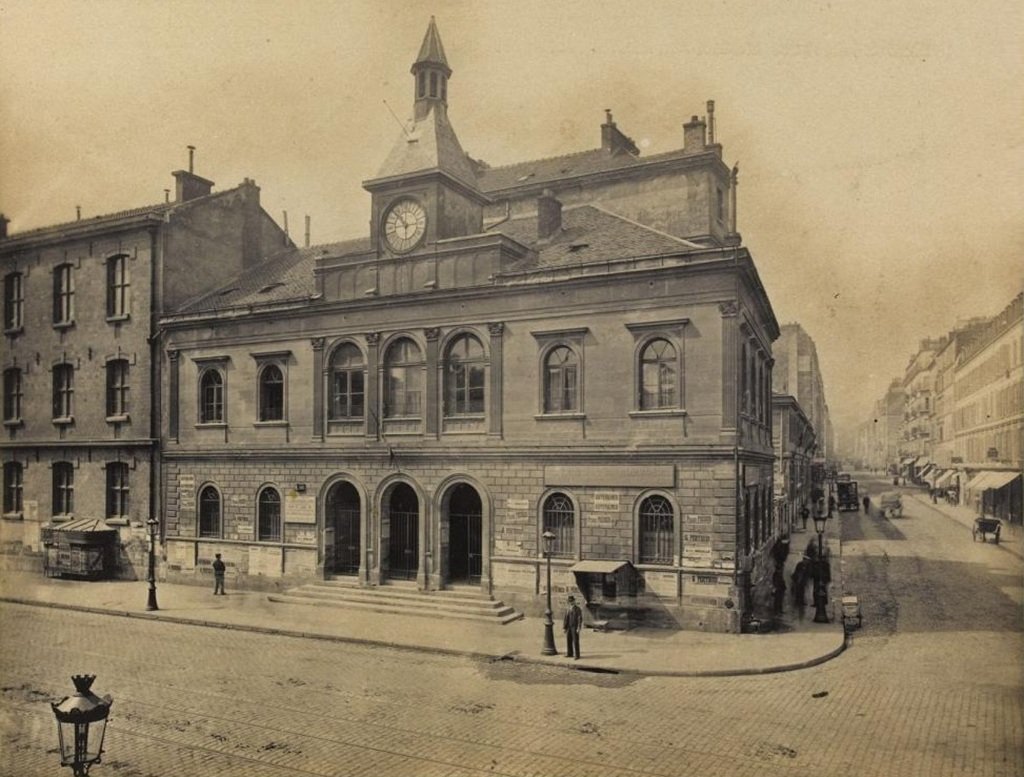 Paris XVIIIe - Rue de la Chapelle - Les Nouvelles Écoles - Ancienne Mairie de La Chapelle (musée Carnavalet).jpg