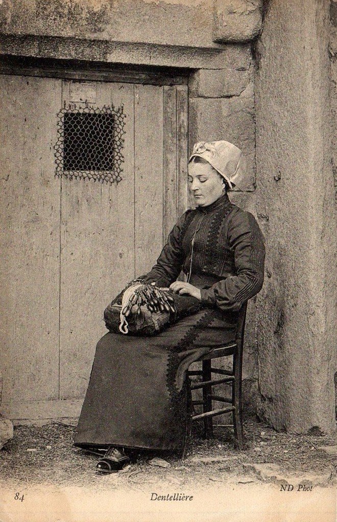 Cartes Dentellière 43 84.jpg