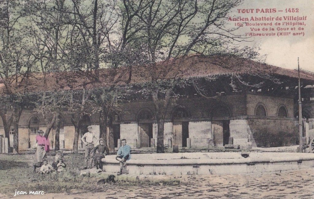 Tout Paris - 1452 - Ancien Abattoir de Villejuif - 151 boulevard de l'Hôpital, vue de la Cour et de l'Abreuvoir (XIIIe arrt.).jpg
