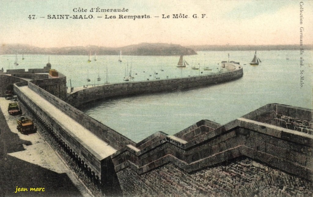Saint-Malo – Les Remparts – Le Môle.jpg