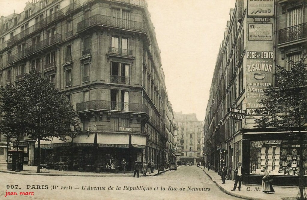 Paris XIe - L'Avenue de la République et la Rue de Nemours.jpg