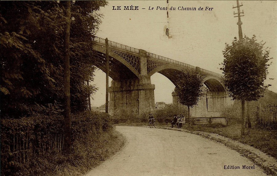 77 - Le M-e.jpg