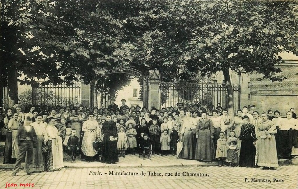 Paris XIIe - Rue de Charenton - Manufacture de Tabac 2.jpg