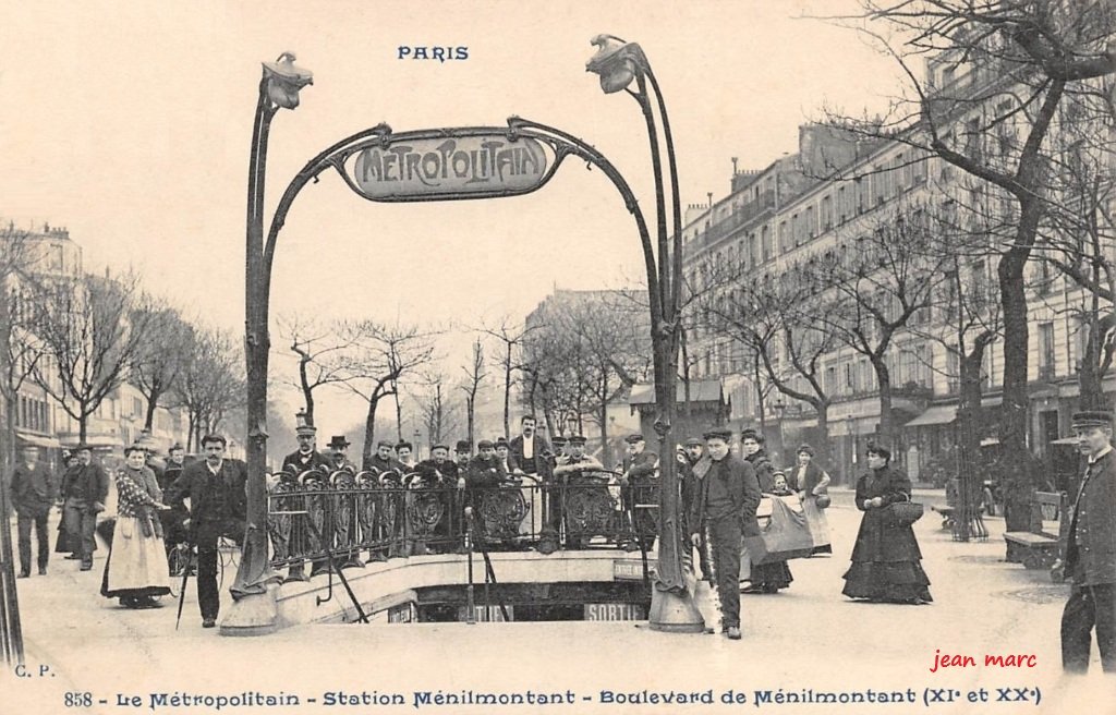 Paris - Le Métropolitain - Station Ménilmontant - Boulevard de Ménilmontant (XIe et XXe arrt.).jpg