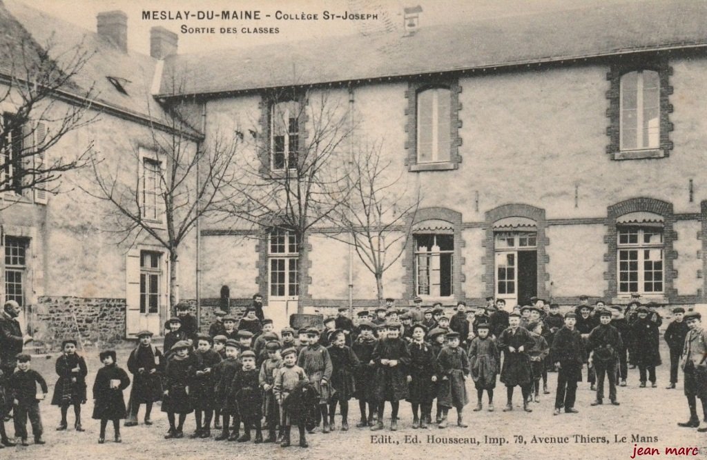 Meslay-du-Maine - Collège Saint-Joseph - Sortie des Classes.jpg