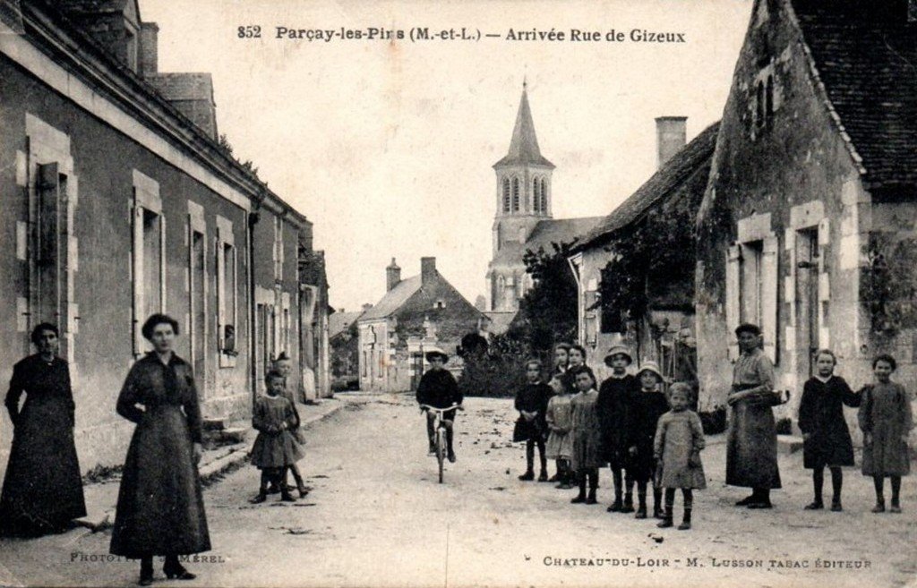 Parçay les Pins 49 852.jpg