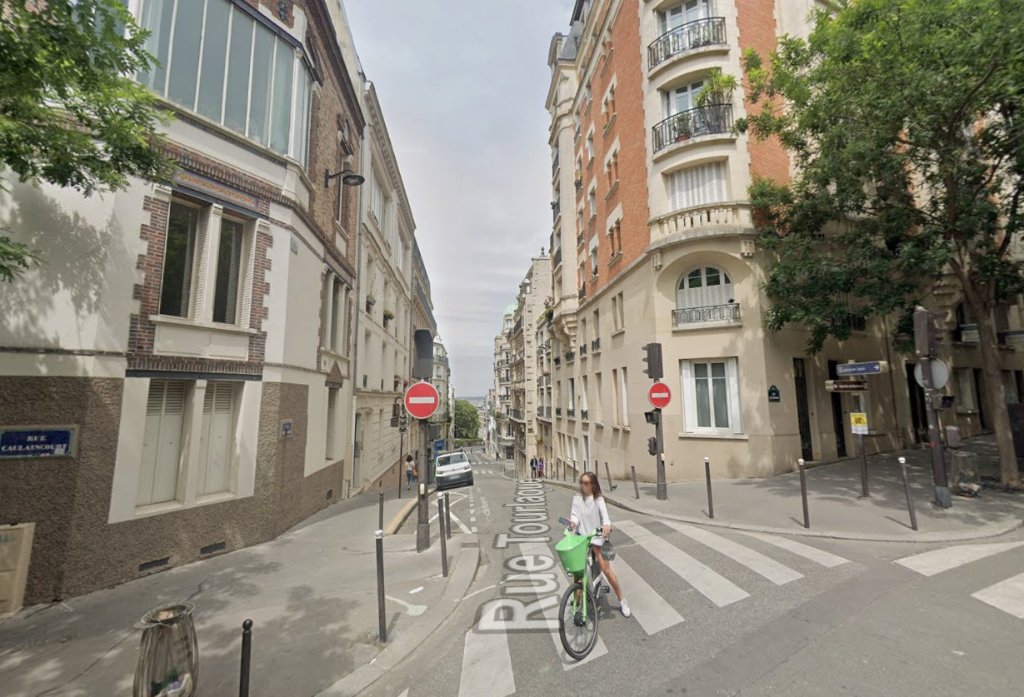 Angle Caulaincourt Tourlaque.jpg