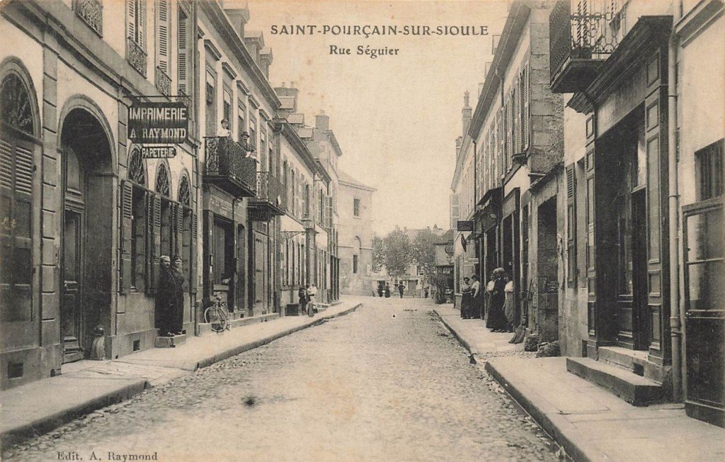 Raymond-A St-Pourçain.jpg