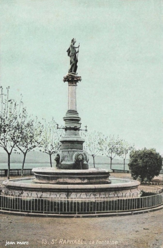 Saint-Raphaël - La Fontaine.jpg