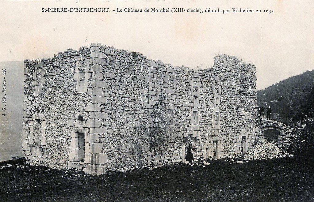 Saint-Pierre d'Entremont 73.jpg