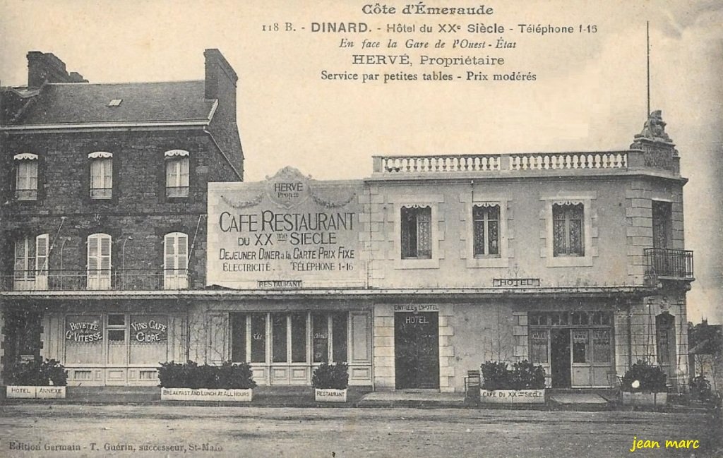 Dinard - Hôtel du XXe siècle, Place de la Gare.jpg
