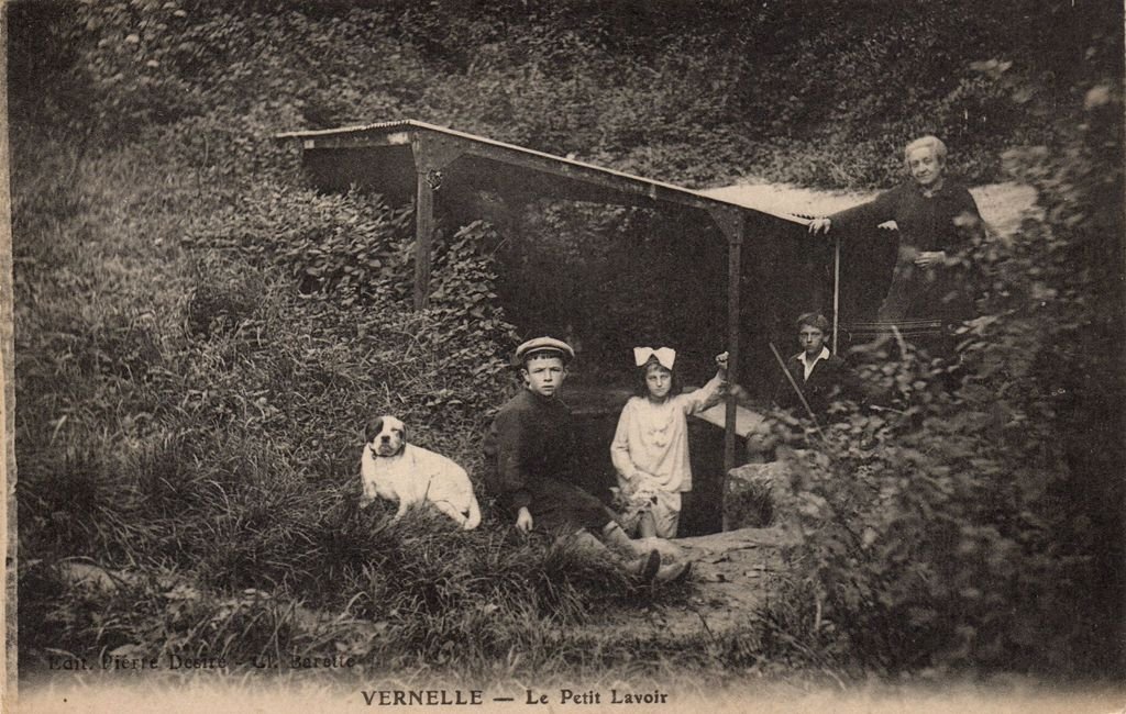77 - VERNELLE - hameau de May-en-Multien - Le Petit Lavoir - Edit. Pierre Desire - 28-12-25.jpg