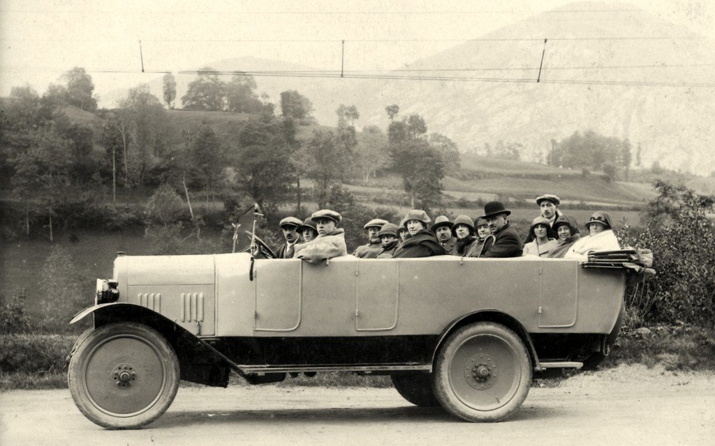 A Autocar 65.jpg