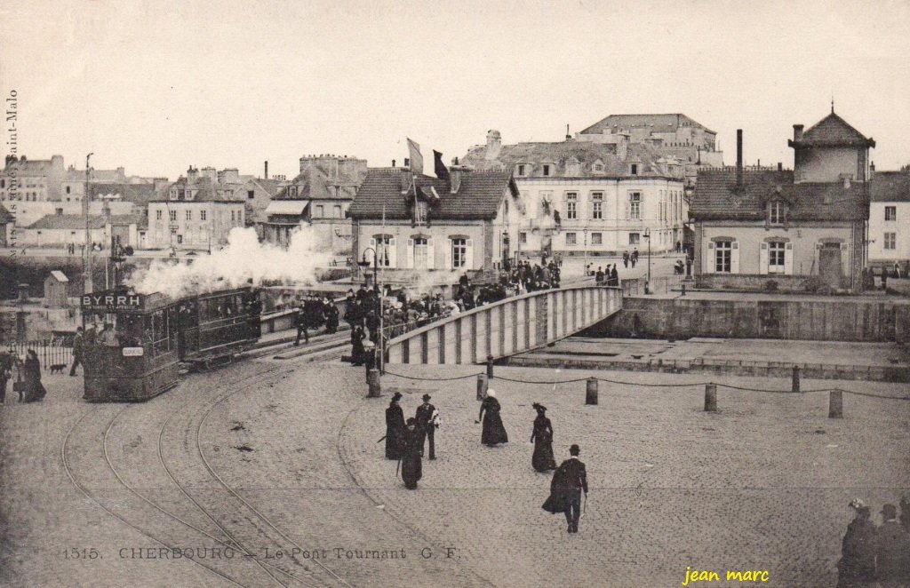 Cherbourg - Le Pont Tournant.jpg