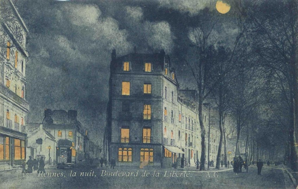 15 - Rennes, la nuit. Boulevard de la Liberté.jpg