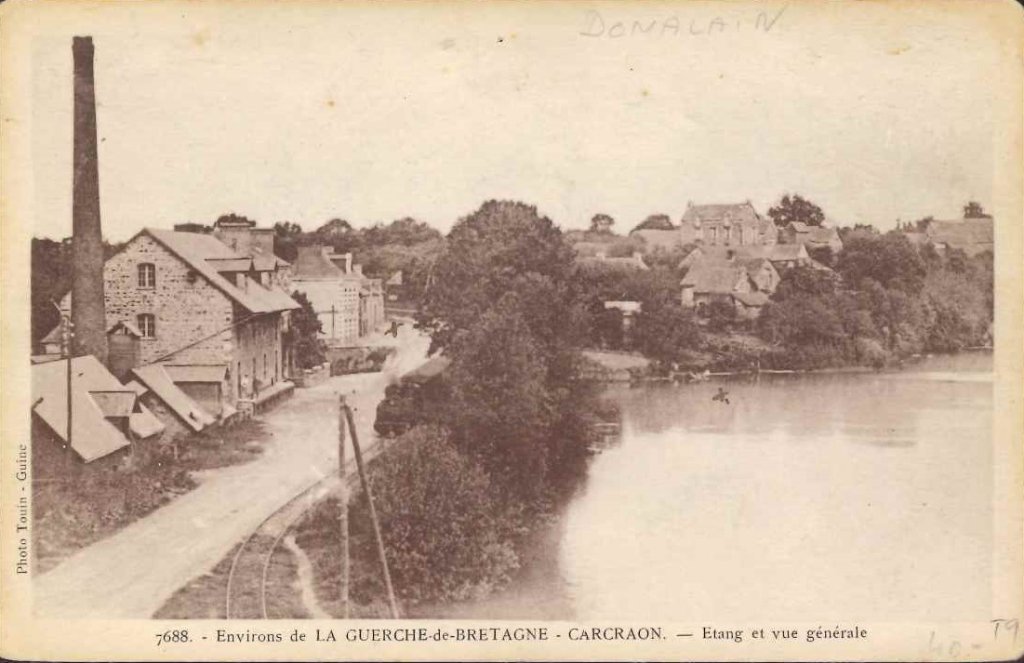 7688 - Carcraon - Environs de la Guerche de Bretagne - Egant et vue générale.jpg