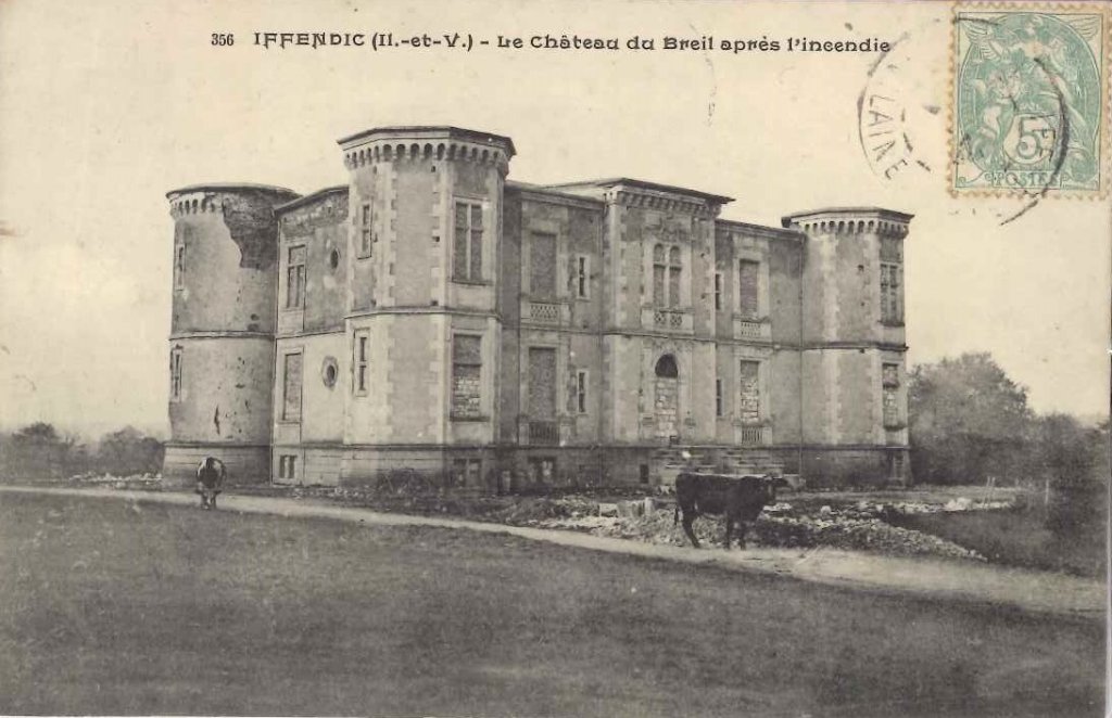 35 - Iffendic - Le Château du Breil après l'incendie.jpg