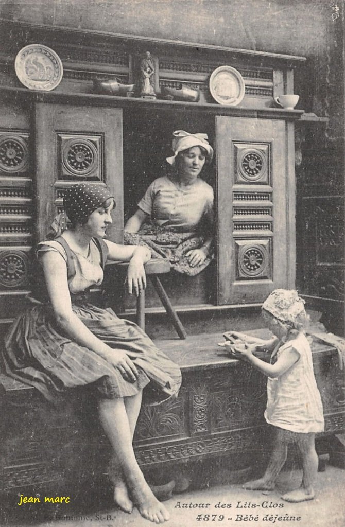 4879 - Autour des lits clos.jpg