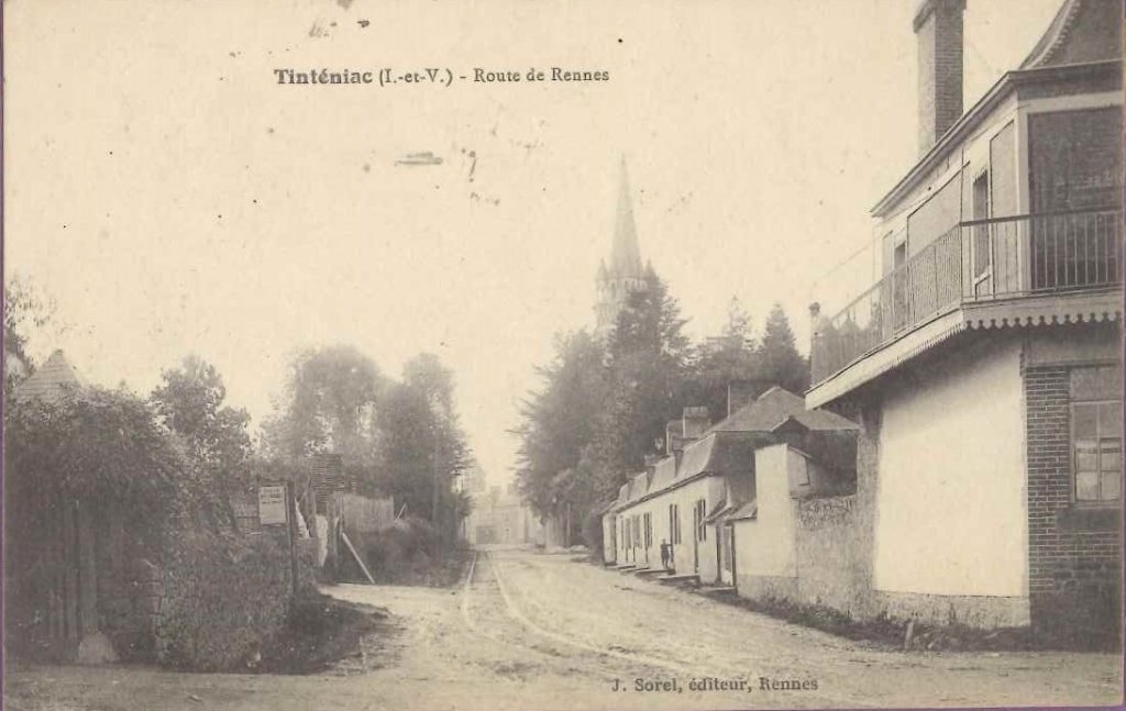 Tinténiac - Route de Rennes.jpg