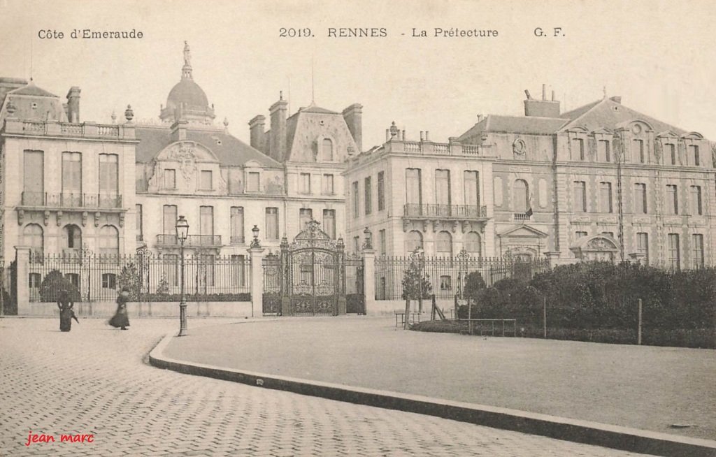 Rennes - La Préfecture.jpg