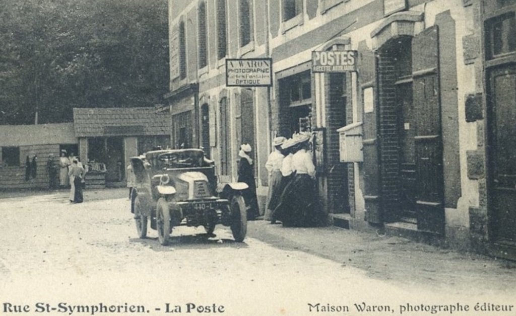 Val-André – Rue Saint-Symphorien - La Poste (Maison A. Waron) agrandissement.jpg