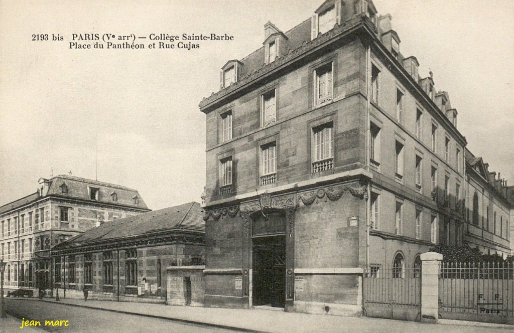 Paris Ve - Collège Sainte-Barbe - Place du Panthéon et rue Cujas.jpg