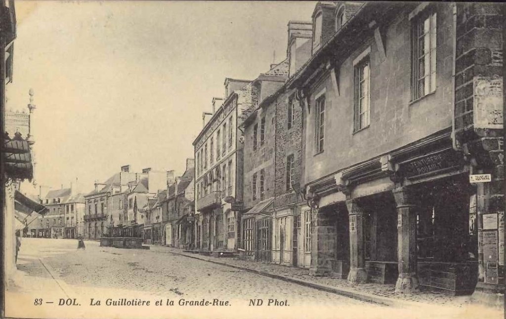 83 - Dol - La Guillotière et la Grande-Rue.jpg