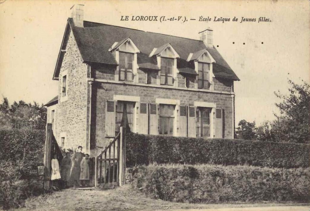 Le Loroux - Ecole Laïque de Jeunes filles.jpg