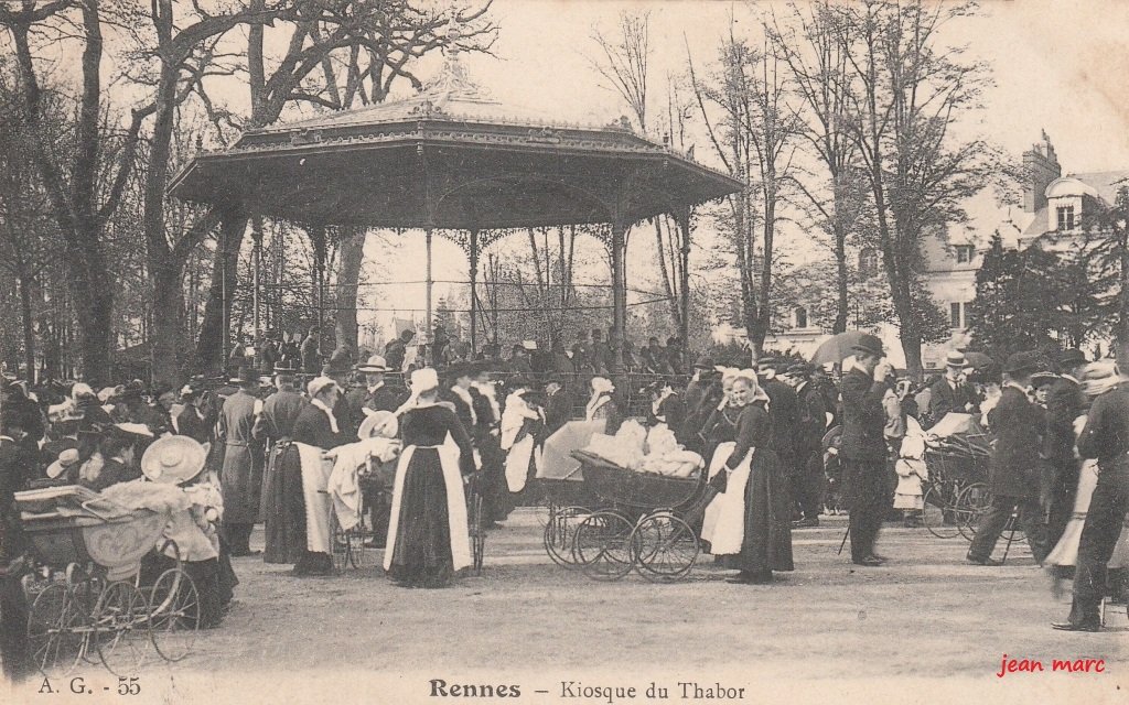 Rennes - Kiosque du Thabor.jpg