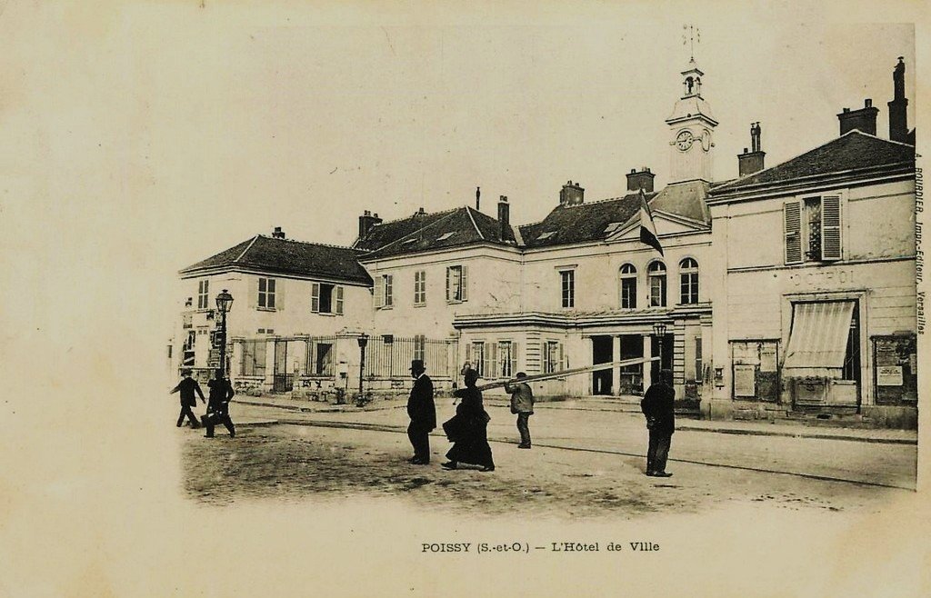 Poissy 1.jpg