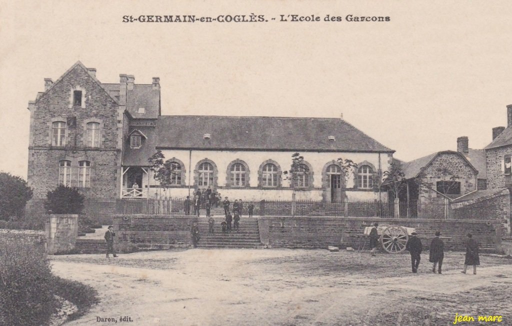 Saint-Germain-en-Coglès - L'École des Garçons.jpg