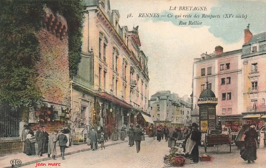 Rennes - Ce qui reste des Remparts - Rue Rallier.jpg