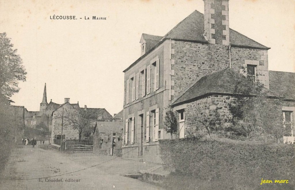 Lécousse - La Mairie.jpg