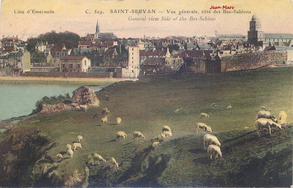 Saint Servan - Vue générale, côté des Bas-Sablons.jpg