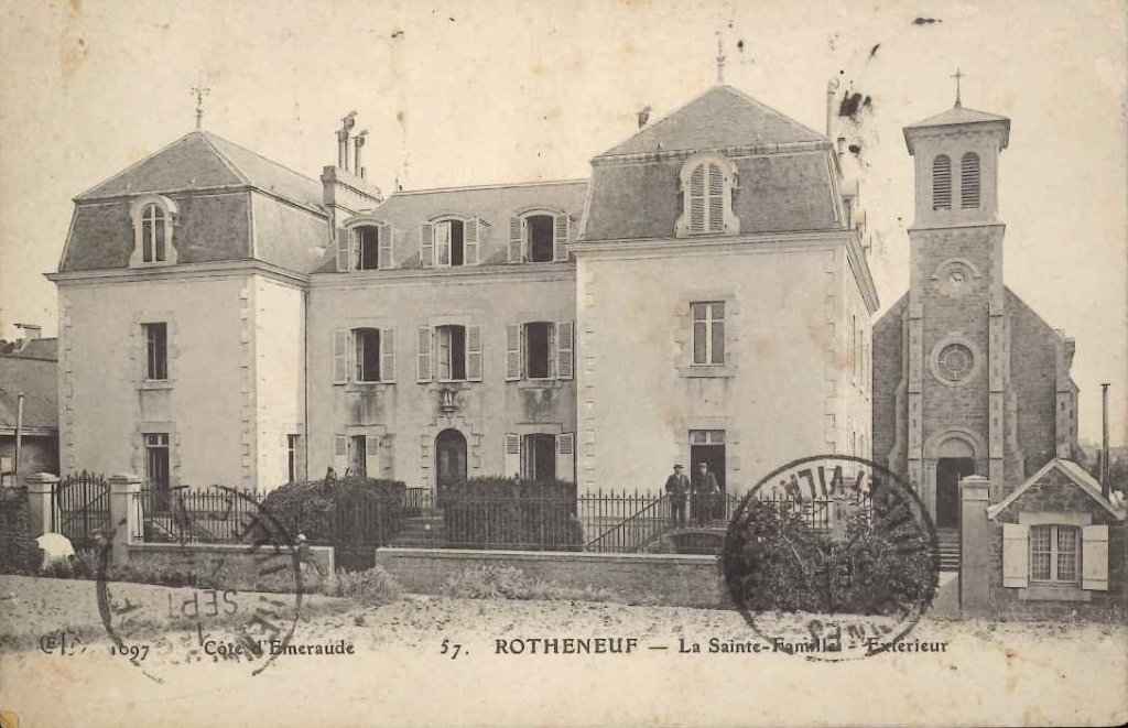 57 - Rothéneuf - La Sainte Famille - Extérieur.jpg