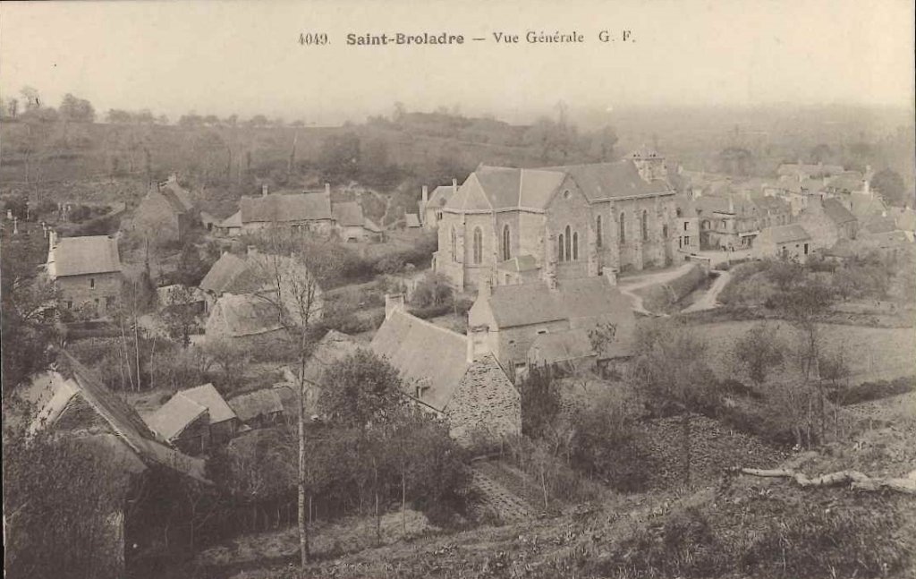 4049 - Saint Broladre - Vue Générale.jpg