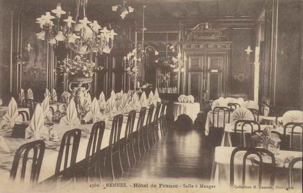 4360 - Rennes - Hôtel de France - Salle à Manger.jpg