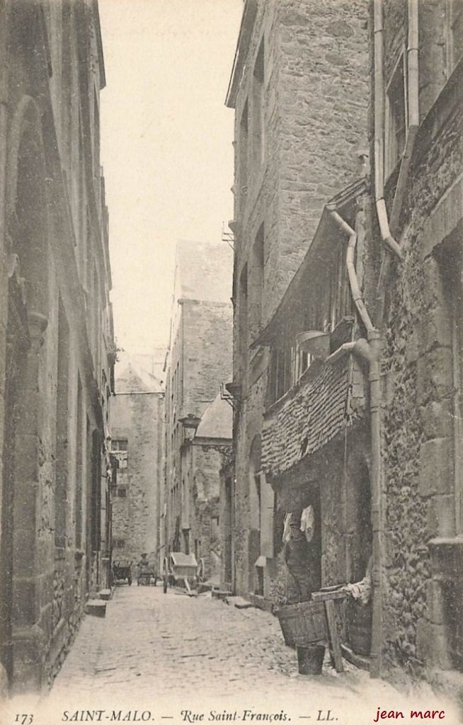 Saint-Malo - Rue Saint-François.jpg