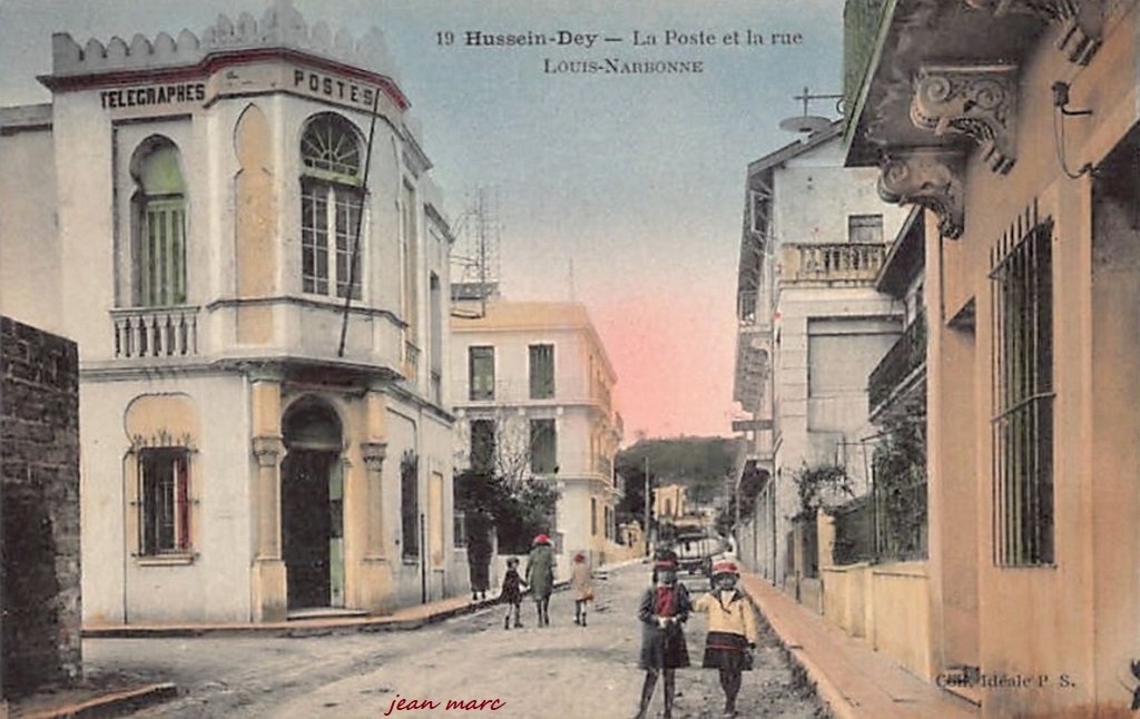 Hussein-Dey - La Poste et la rue Louis Narbonne.jpg