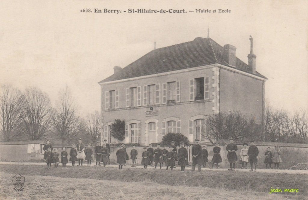 Saint-Hilaire-de-Court - Mairie et École.jpg