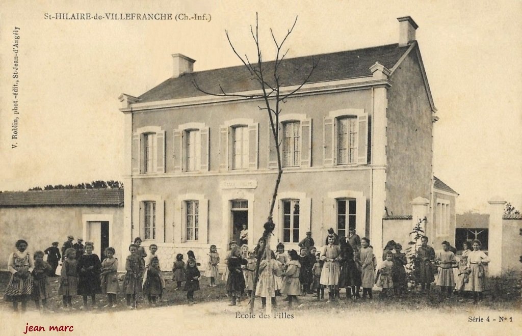Saint-Hilaire-de-Villefranche - École des filles.jpg