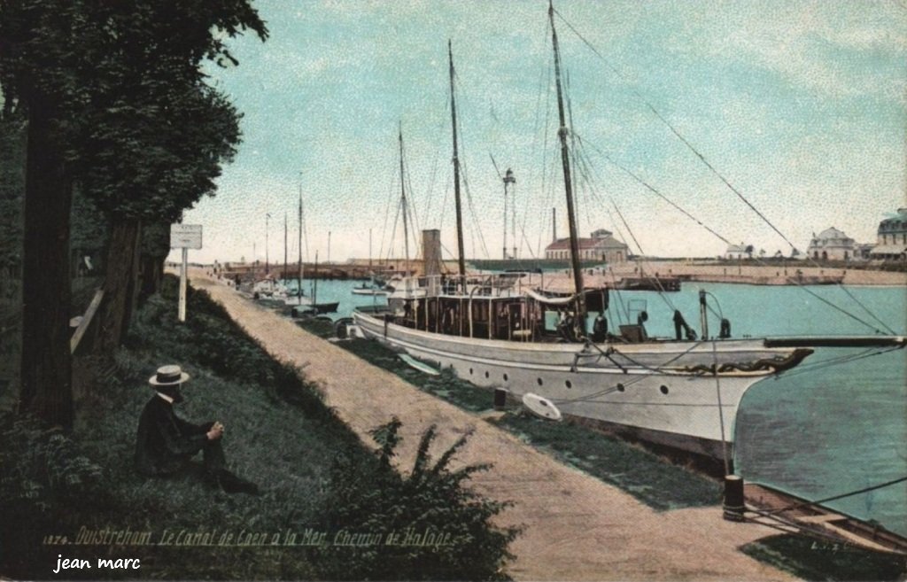 Ouistreham - Le canal de Caen à la mer - Chemin de halage.jpg