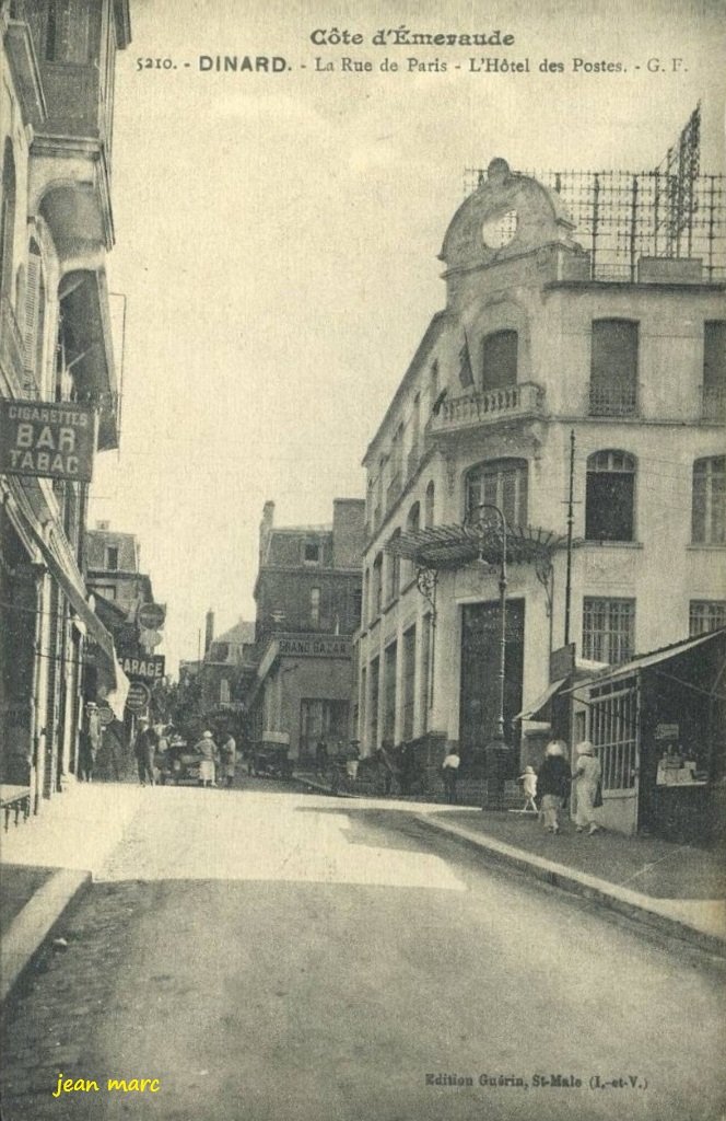 Dinard - Rue de Paris - L'Hôtel des Postes.jpg
