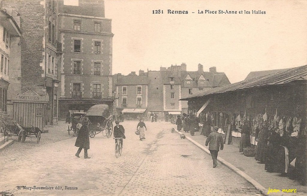 Rennes - La Place Sainte-Anne et les Halles.jpg