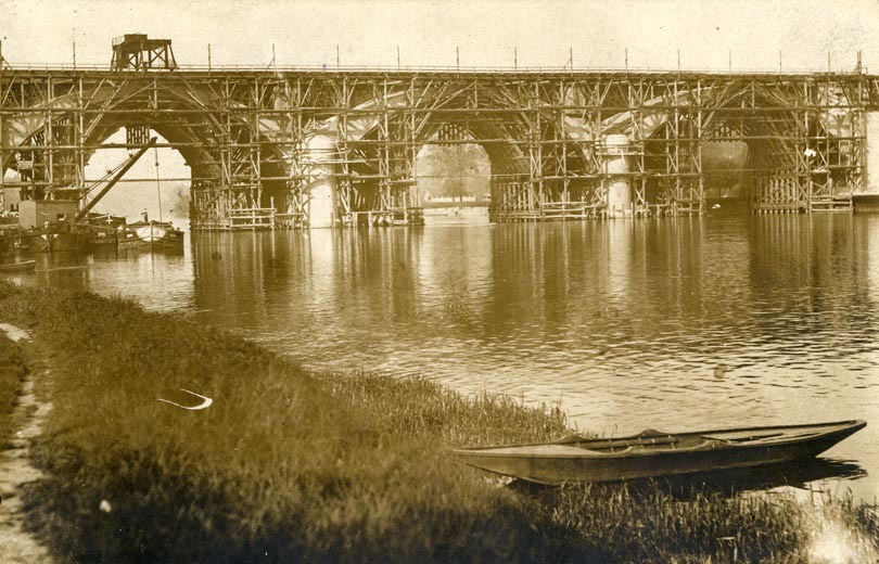 Pont du Mée doublement des voies 1.jpg
