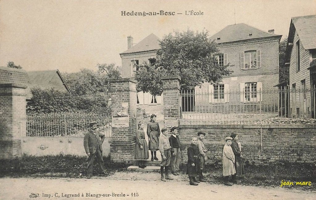 Hodeng-au-Bosc - L'École.jpg
