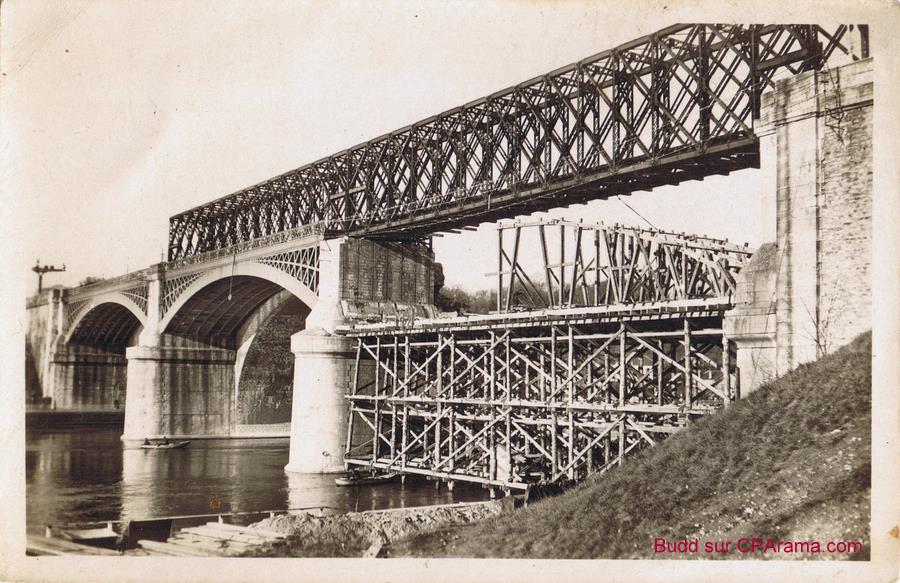 Pont du Mée 44 VAv DlLRG NC La Passerelle.JPG