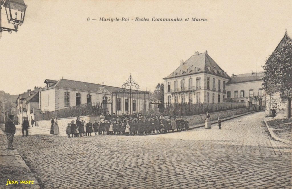 Marly-le-Roi - Écoles Communales et Mairie.jpg
