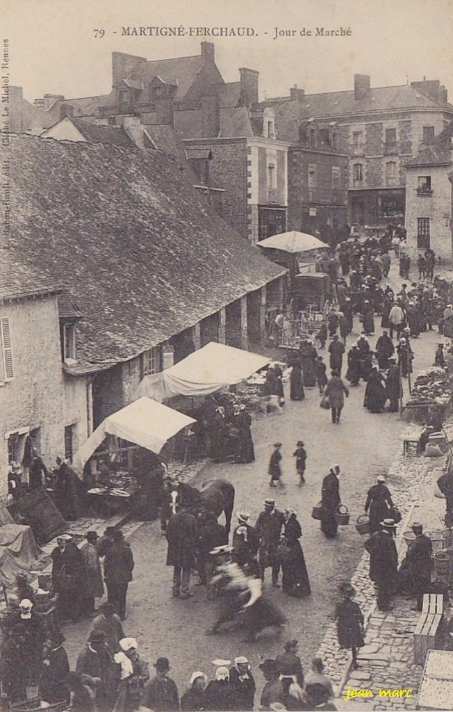 Martigné-Ferchaud - Jour de Marché.jpg