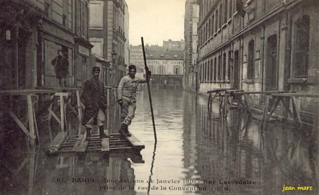 Paris XVe - Inondations de janvier 1910 - Rue Lacordaire prise de la Rue de la Convention C.M..jpg